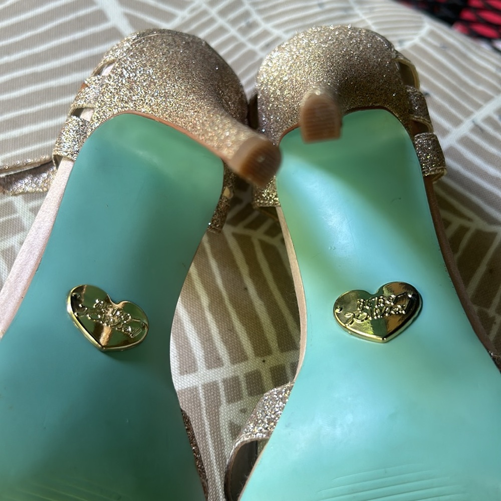 Betsy Johnson Champagne Rose Gold Sparkle Heels Size 6.5 t-strap glitter - Picture 6 of 8